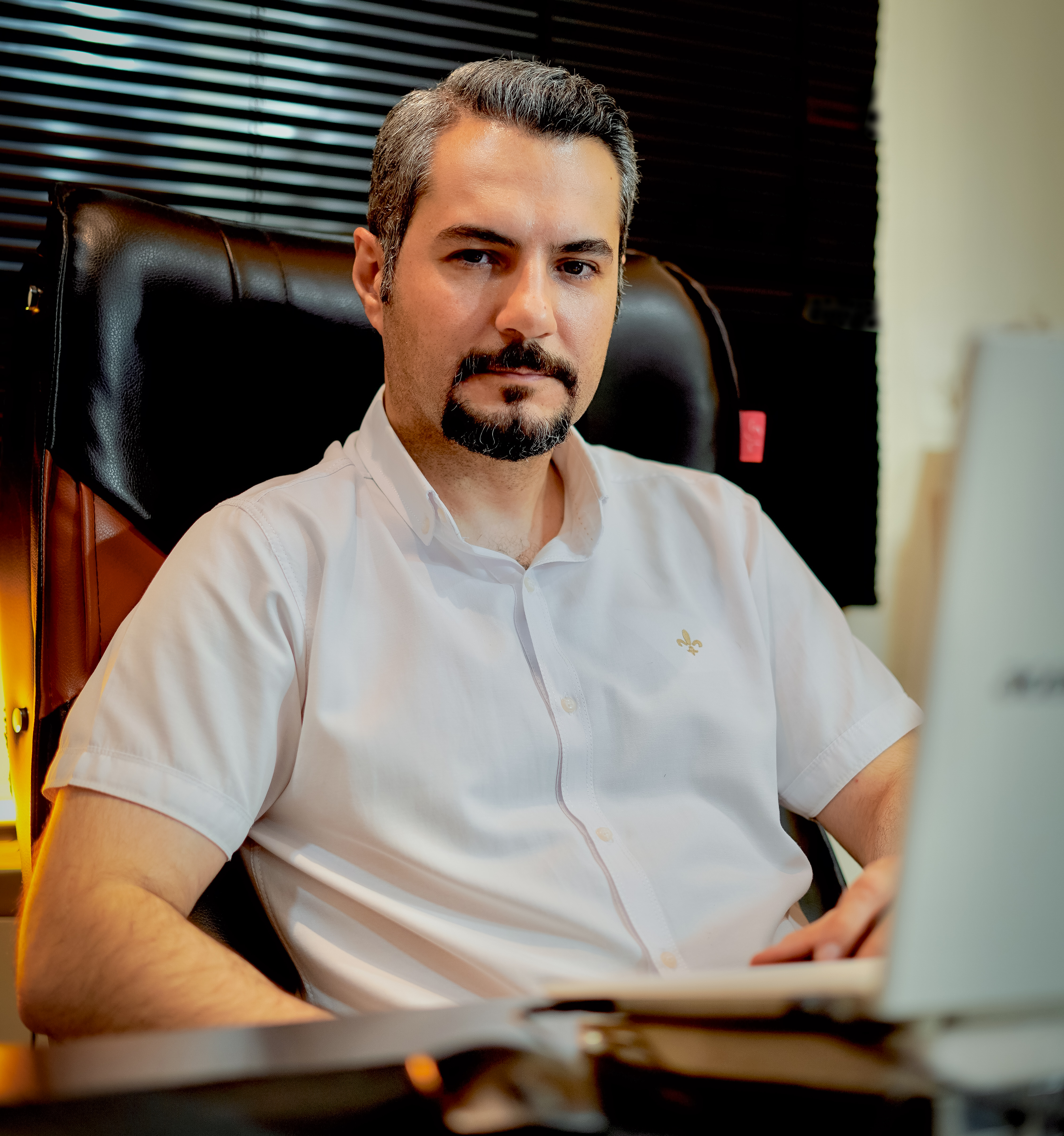 فرید لطفی صدیق مدرس ترکی استانبولی